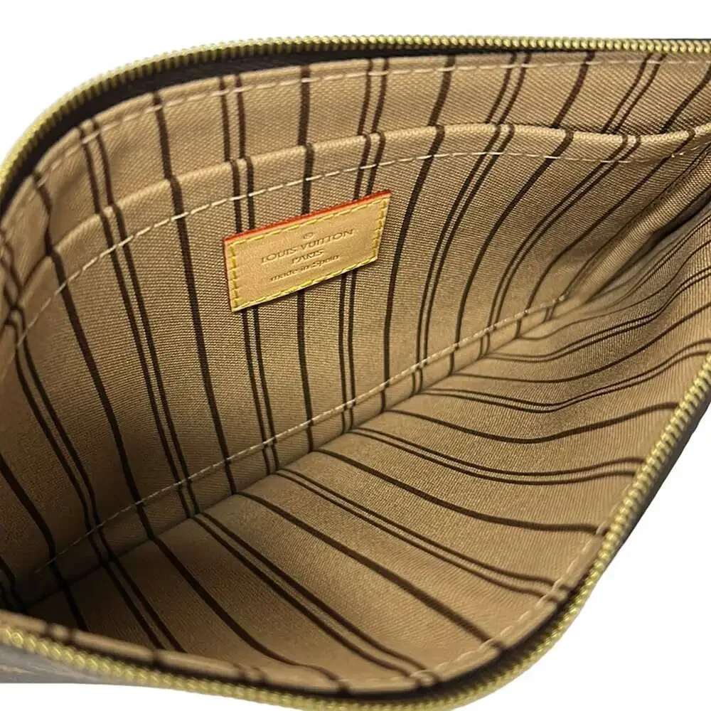 Louis Vuitton Pouch